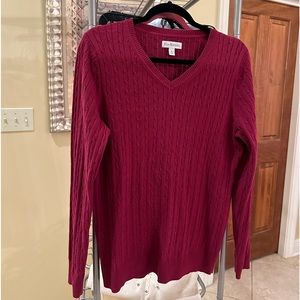 Kim Rogers V neck merlot cable knit sweater size Medium